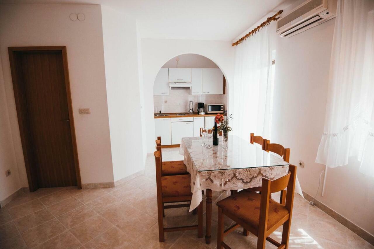 Apartmani Tamaris Водице Екстериор снимка