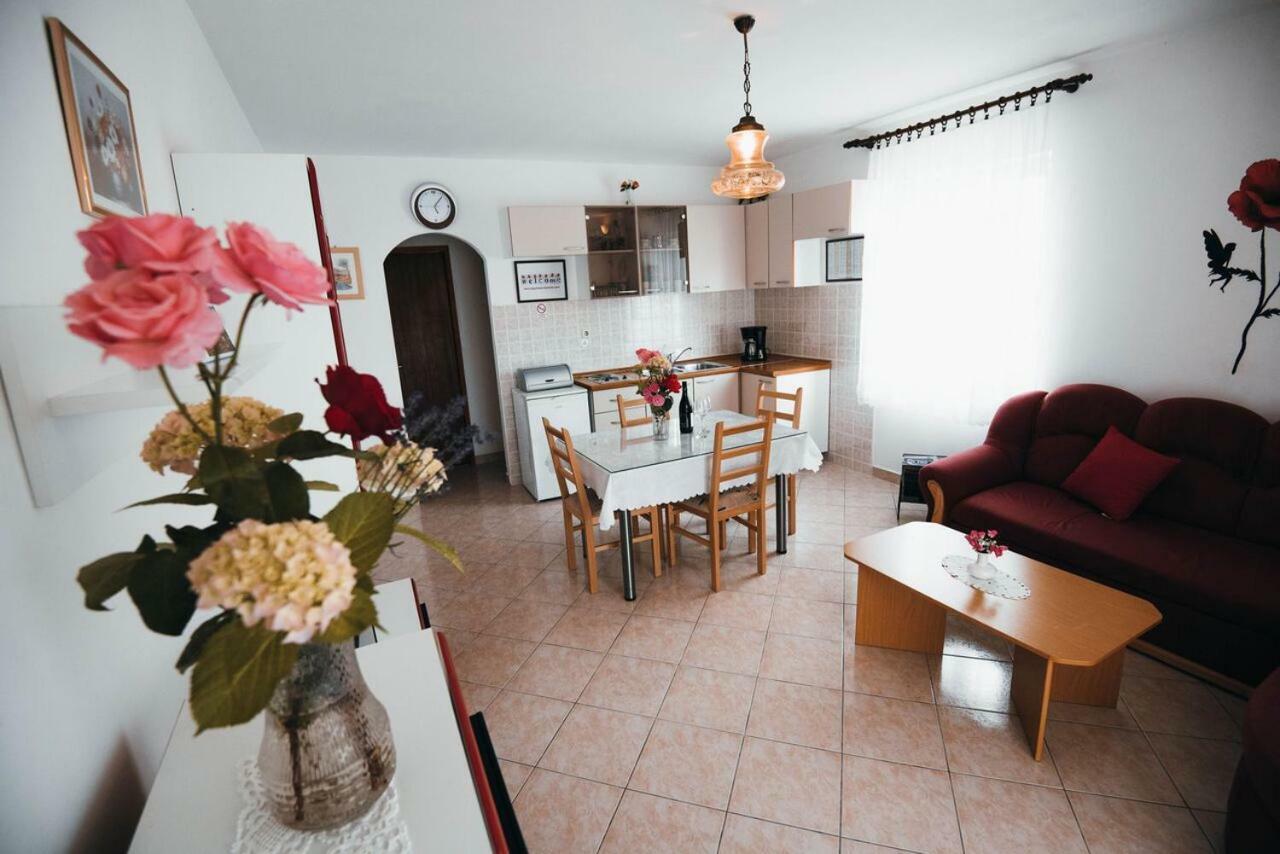 Apartmani Tamaris Водице Екстериор снимка