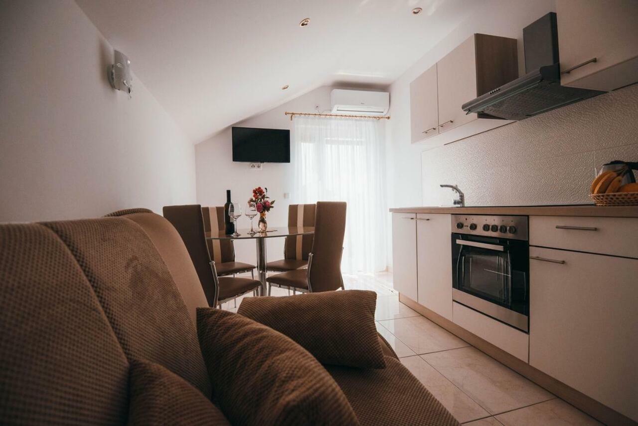 Apartmani Tamaris Водице Екстериор снимка